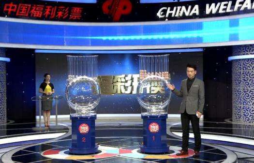 亚洲另类伦春色综合小